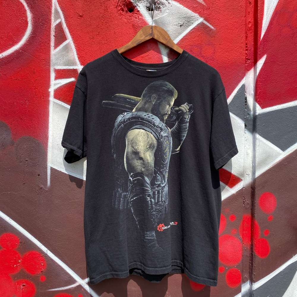Gear Of War 2011 tee ⚙️